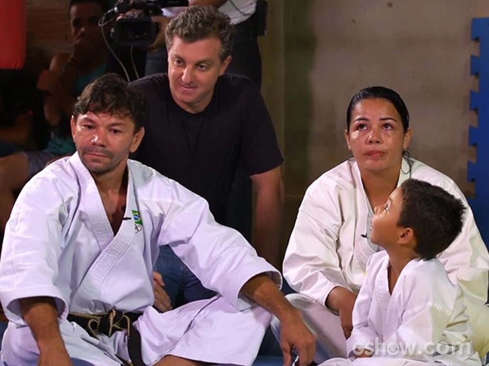 Luciano Huck visita o Instituto Samurai Zen no Caldeirão do Huck